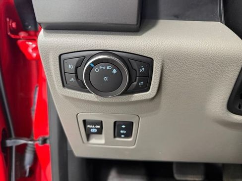 Used 2018 Ford F150 XLT w/ Equipment Group 302A Luxury AWD/4WD image 11