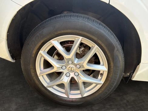 Used 2020 Volvo XC60 T5 Momentum w/ Protection Package AWD/4WD image 39