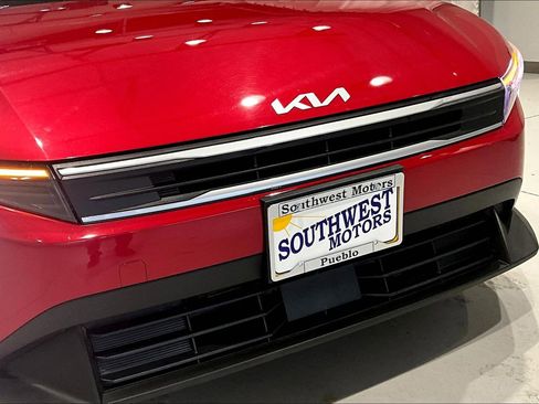 Used 2025 Kia K4 LXS image 33