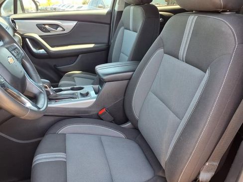 Used 2023 Chevrolet Blazer LT AWD/4WD image 3