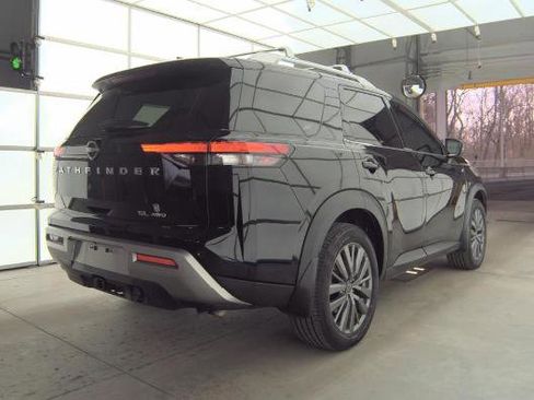 Certified 2023 Nissan Pathfinder SL w/ SL Premium Package image 4
