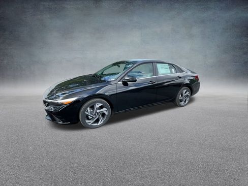 New 2025 Hyundai Elantra Limited image 9