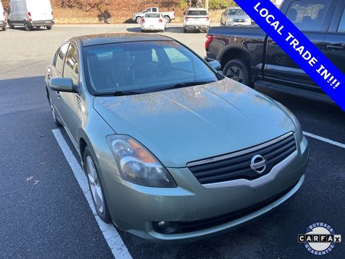 Used 2007 Nissan Altima 3.5 SE w/ Technology Pkg image 2