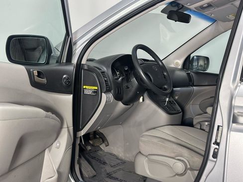 Used 2009 Kia Sedona image 10