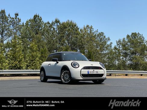 Used 2025 MINI Cooper S image 1