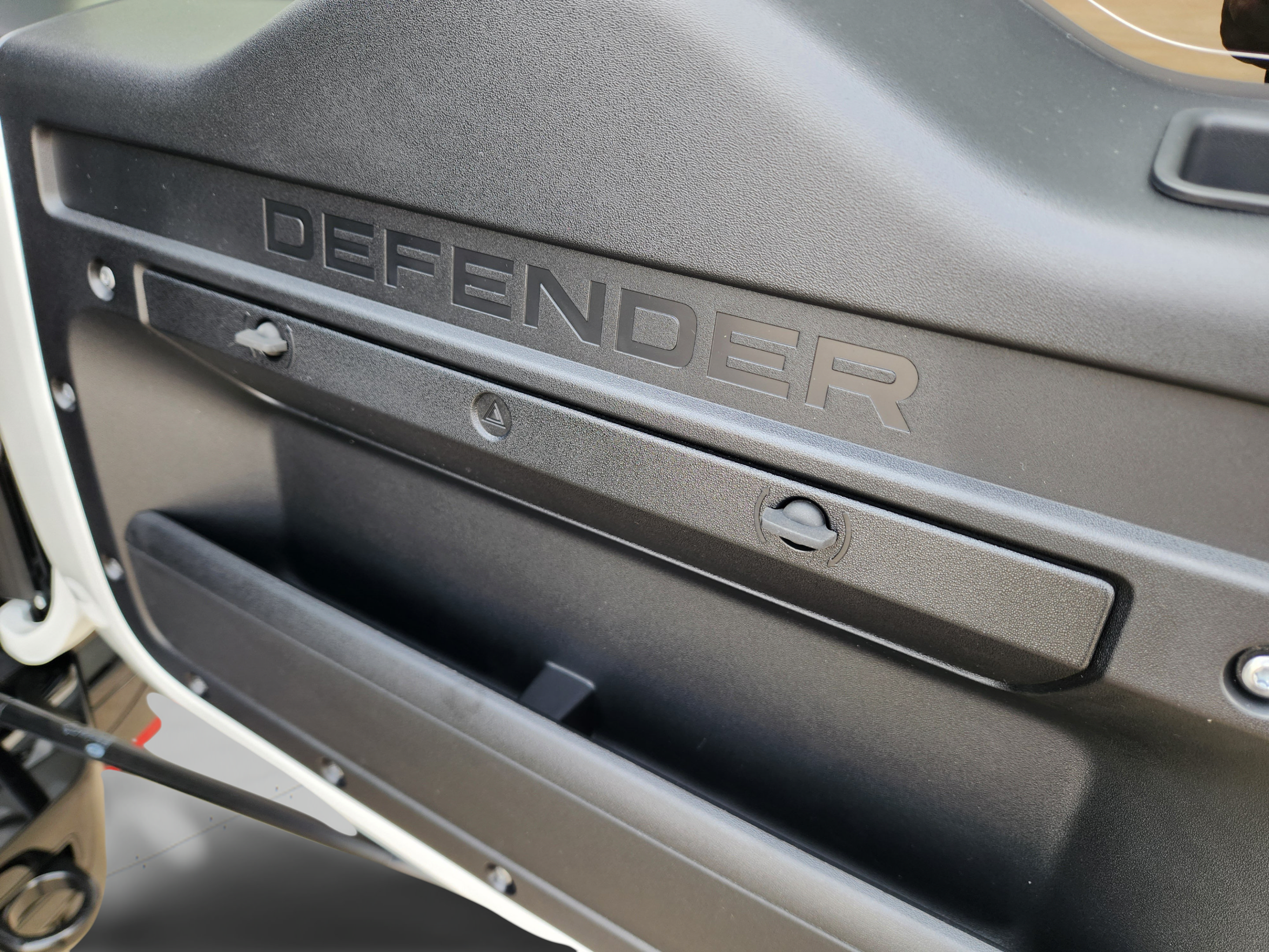 New 2026 Land Rover Defender 110 X-Dynamic SE AWD/4WD image 33