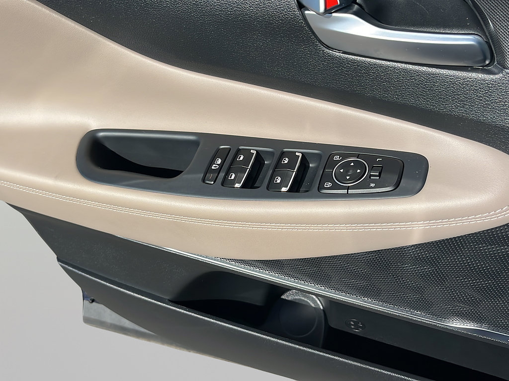 Used 2023 Hyundai Santa Fe SEL w/ Premium Package AWD/4WD image 27