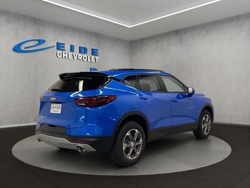 New 2026 Chevrolet Blazer LT w/ Convenience Package AWD/4WD image 8