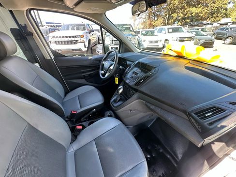 Used 2018 Ford Transit Connect XL image 19