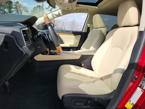 Certified 2022 Lexus RX 350 FWD w/ Premium Package image 9