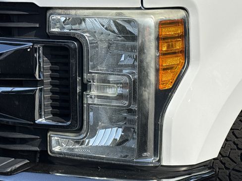 Used 2017 Ford F250 XLT AWD/4WD image 6