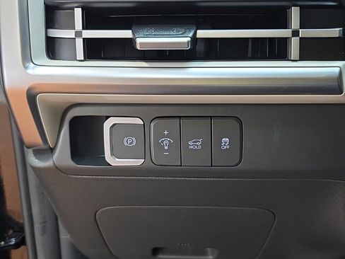 Used 2024 Hyundai Santa Fe SE image 25