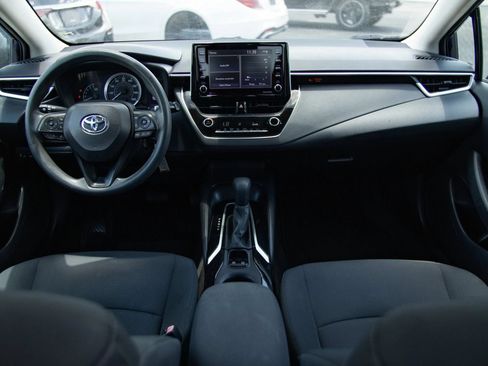 Used 2021 Toyota Corolla LE FWD image 21