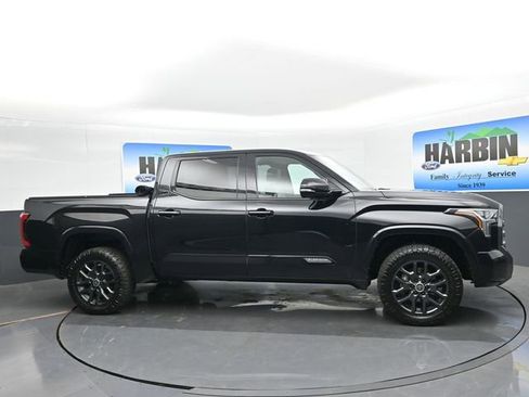 Used 2024 Toyota Tundra Platinum AWD/4WD image 7