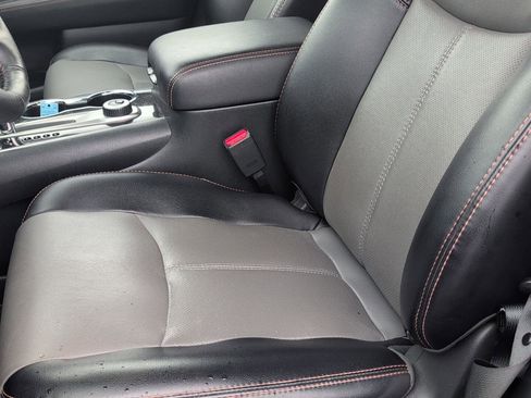 Used 2019 Nissan Pathfinder SL w/ Rock Creek Edition image 6