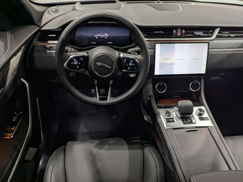 New 2026 Jaguar F-PACE R-Dynamic S image 10