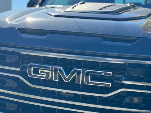 New 2026 GMC Sierra 1500 AT4 w/ Technology Package image 7
