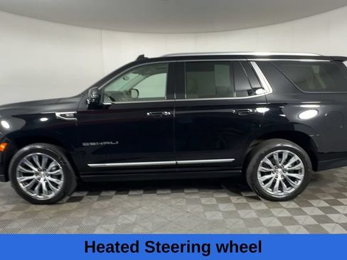 Used 2021 GMC Yukon Denali w/ Denali Premium Package AWD/4WD image 8