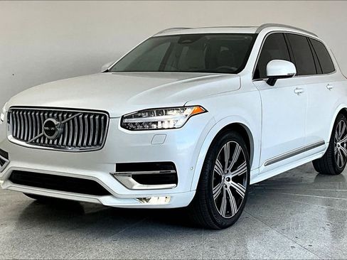 Used 2024 Volvo XC90 B6 Ultimate w/ Lounge Package image 43