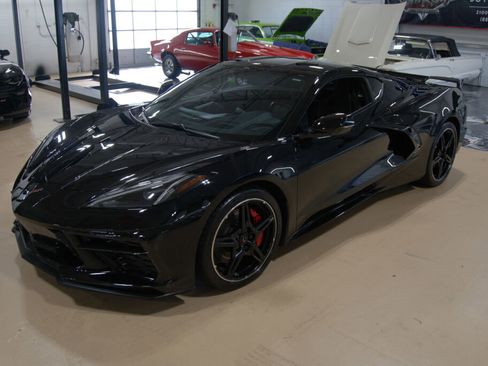 Used 2023 Chevrolet Corvette Stingray Preferred Cpe w/ Z51 Performance Package image 1