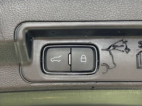 Used 2022 Ford Explorer ST w/ Equipment Group 401A AWD/4WD image 16