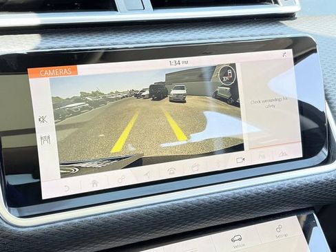 Used 2018 Land Rover Range Rover Velar S AWD/4WD image 14