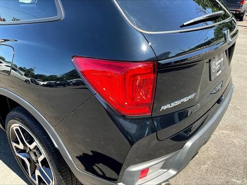 Used 2023 Honda Passport Elite image 25