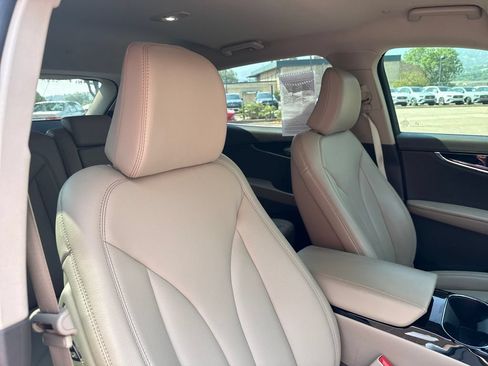 Certified 2023 Lincoln Nautilus AWD w/ Premium Package image 31