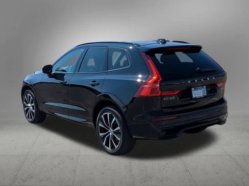 Certified 2024 Volvo XC60 B5 Plus w/ Climate Package AWD/4WD image 4