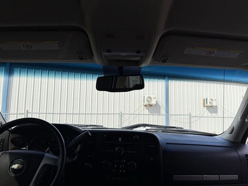 Used 2014 Chevrolet Silverado 2500 LT w/ Interior Plus Package image 26