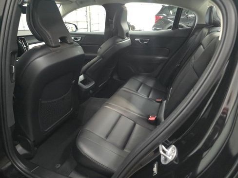 Used 2024 Volvo S60 B5 Core image 13