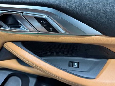 Used 2022 BMW 430i Convertible w/ Convenience Package image 17