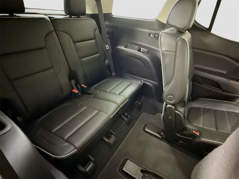 Used 2022 GMC Acadia Denali w/ Denali Ultimate Package image 22