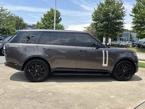 Used 2025 Land Rover Range Rover Long Wheelbase Autobiography AWD/4WD image 2