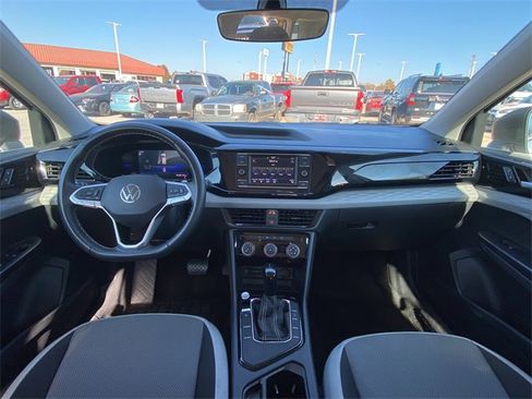 Used 2023 Volkswagen Taos S image 17