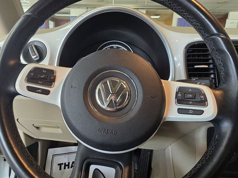 Used 2013 Volkswagen Beetle 2.5 FWD image 22