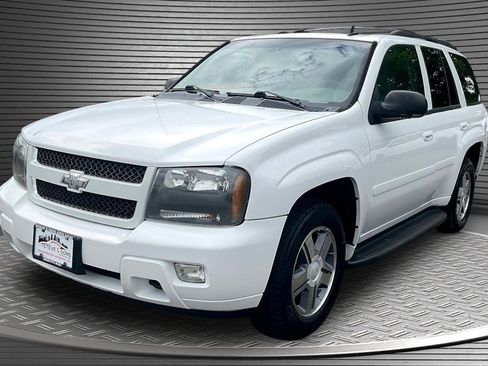 Used 2006 Chevrolet TrailBlazer LT AWD/4WD image 3