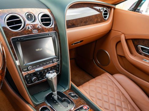 Used 2018 Bentley Continental GT AWD/4WD image 18