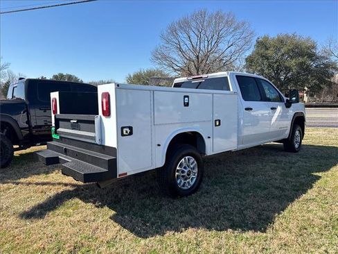 Used 2023 GMC Sierra 2500 Pro w/ Convenience Package image 6