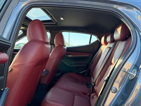 Used 2024 MAZDA MAZDA3 Hatchback w/Premium Plus Pkg image 27