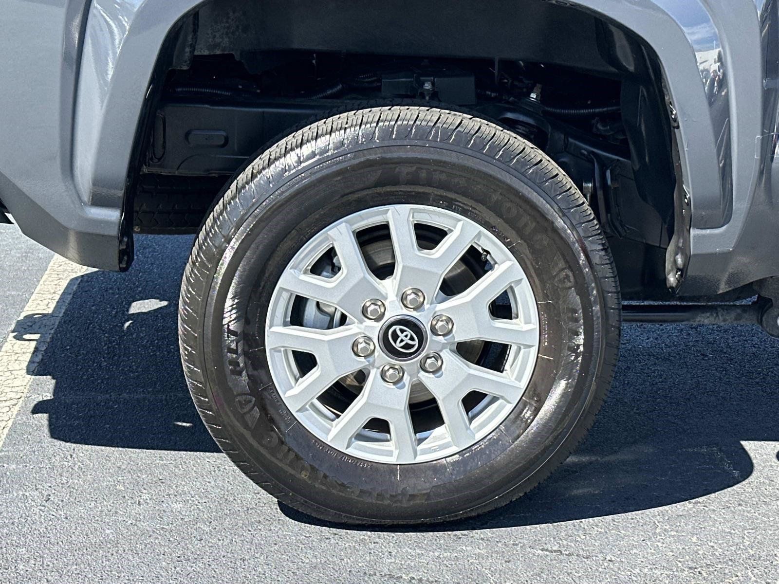 Used 2024 Toyota Tacoma SR5 AWD/4WD image 7