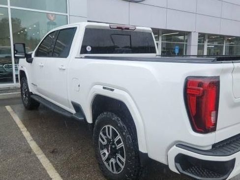 Used 2022 GMC Sierra 2500 AT4 w/ AT4 Preferred Package AWD/4WD image 4