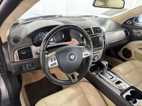 Used 2009 Jaguar XKR R RWD image 4