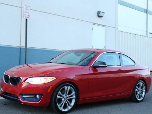 Used 2014 BMW 228i Coupe image 3