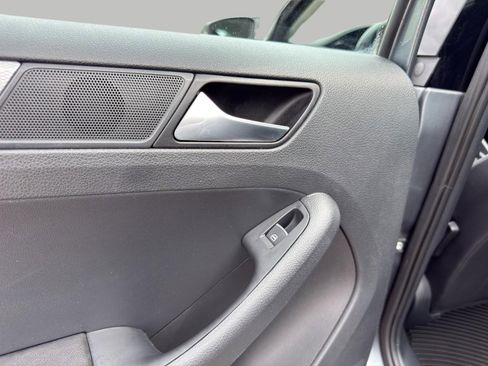 Used 2016 Volkswagen Jetta SE FWD image 21