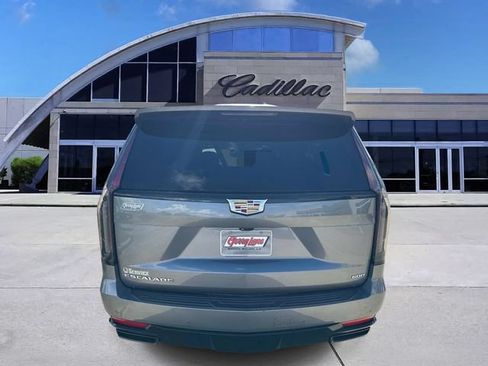 Used 2022 Cadillac Escalade ESV Sport Platinum w/ Heavy-Duty Trailer Package RWD image 5