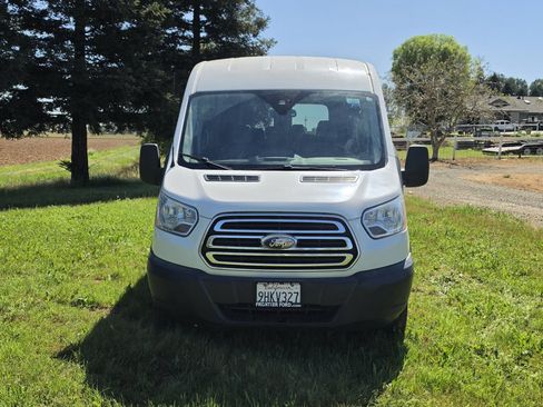 Used 2019 Ford Transit 350 XLT RWD image 7