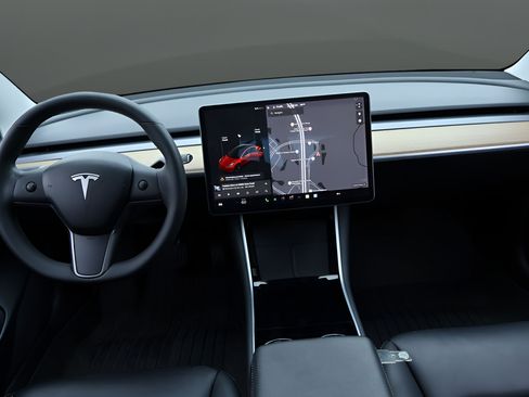 Used 2020 Tesla Model 3 Long Range AWD/4WD image 15