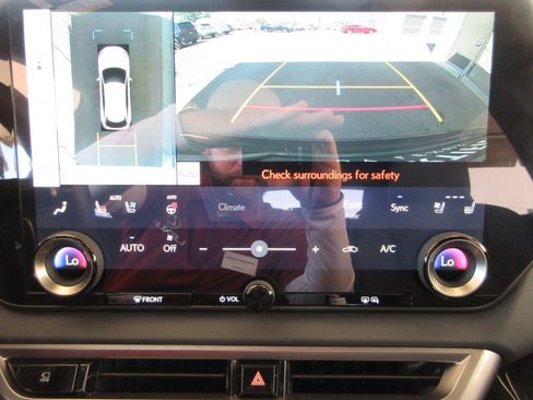 Used 2025 Lexus RX 350h w/ Convenience Package AWD/4WD image 42