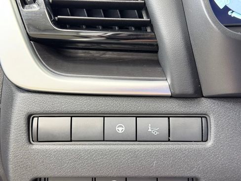 Used 2023 Nissan Rogue Platinum w/ Platinum Premium Package FWD image 41